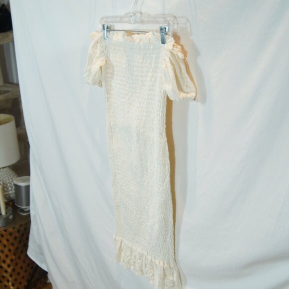 Loness Women’s Off Shoulder Smocked Midi Dress Size S EU36 US4 Cream Lace Hem - Picture 2 of 5